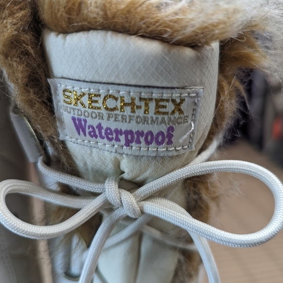 Skechers Skech-tex Waterproof  Womens white Boots Size 8.5M faux coyote fur line - Picture 10 of 11